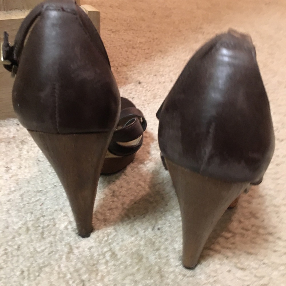 BCBG size 7